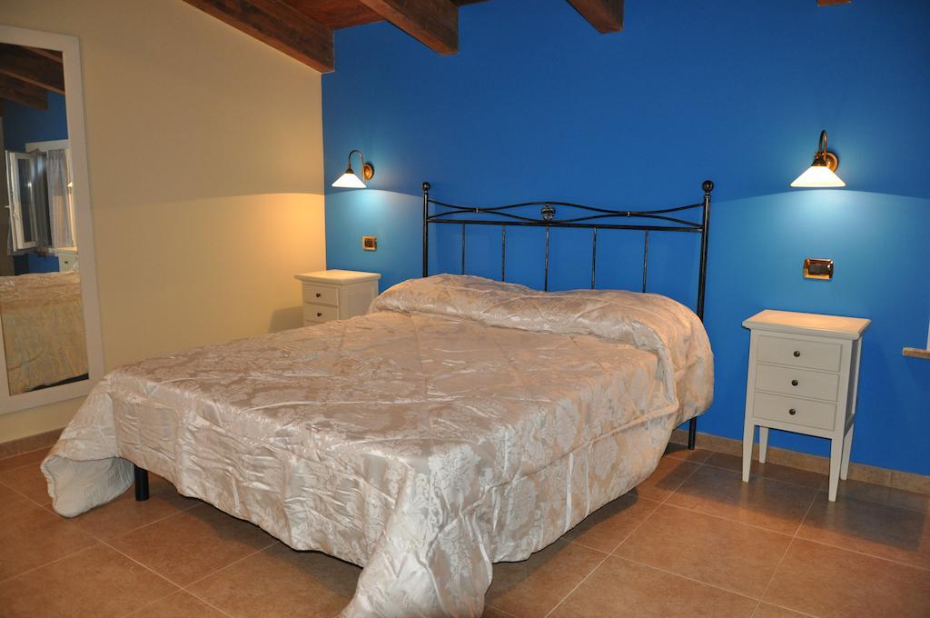 Agriturismo Le Vigne 페르모 객실 사진